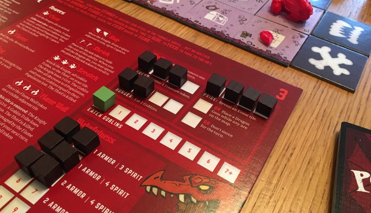 Vast Extensive Tracker